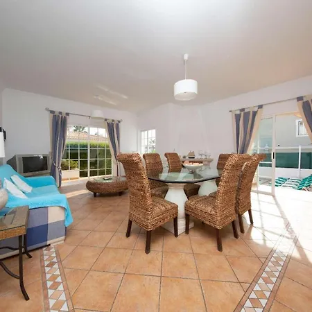 Villa Rosaline Patroves